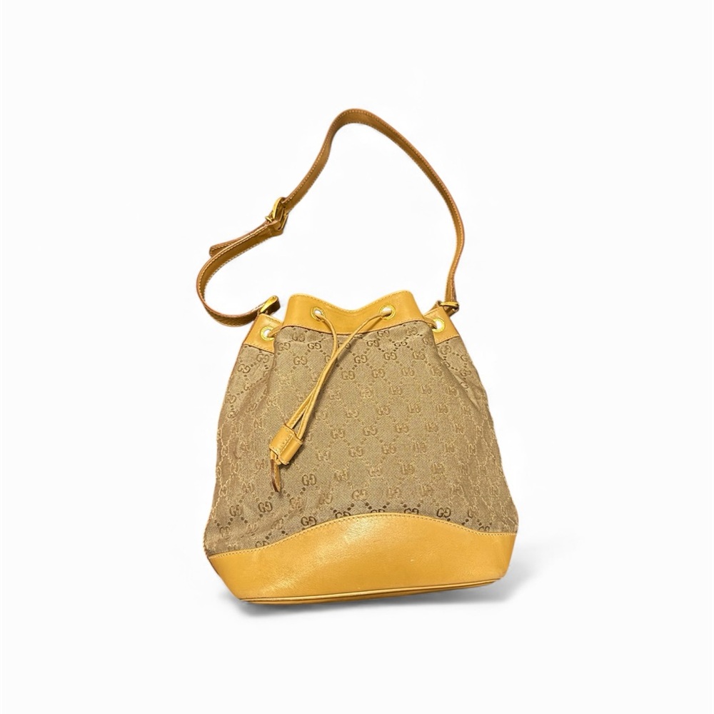 Gucci GG Canvas Vintage Shoulder Bag Beige
Gold 0018541627
